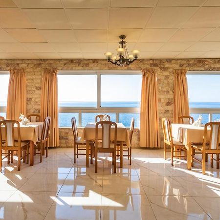 Castelia Bay Hotel Amoopi Bagian luar foto