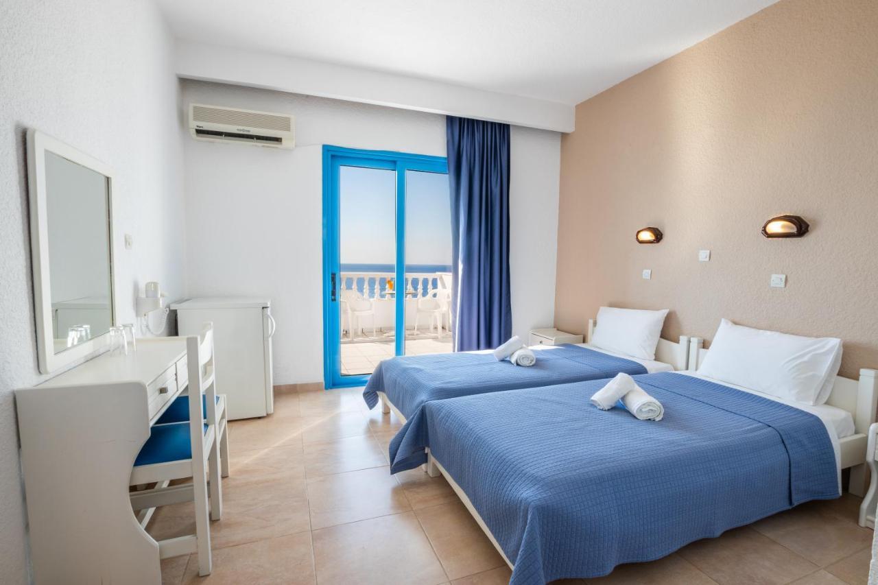 Castelia Bay Hotel Amoopi Bagian luar foto
