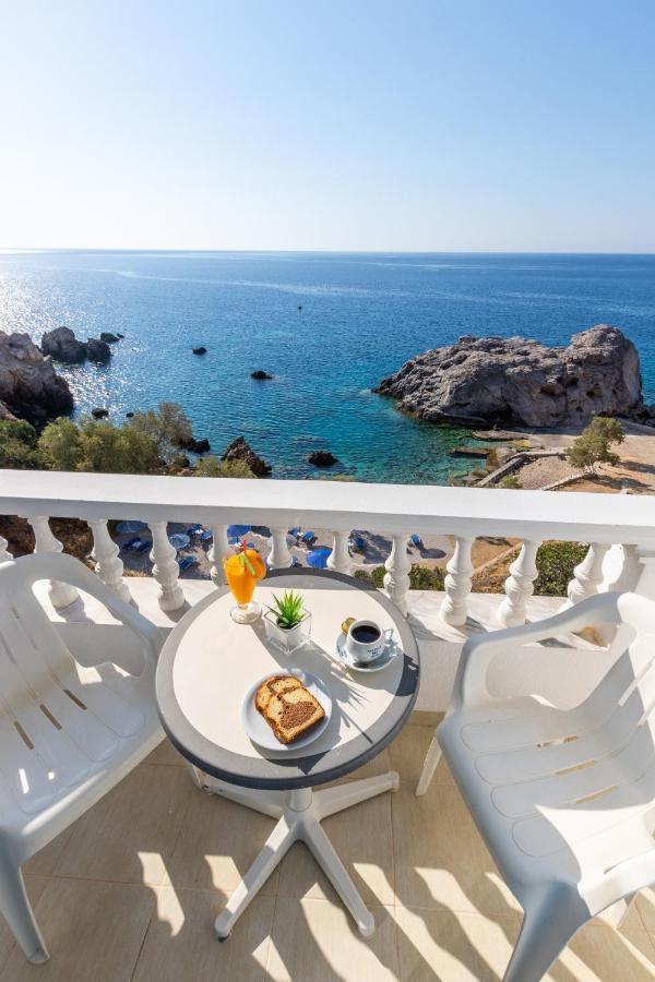 Castelia Bay Hotel Amoopi Bagian luar foto