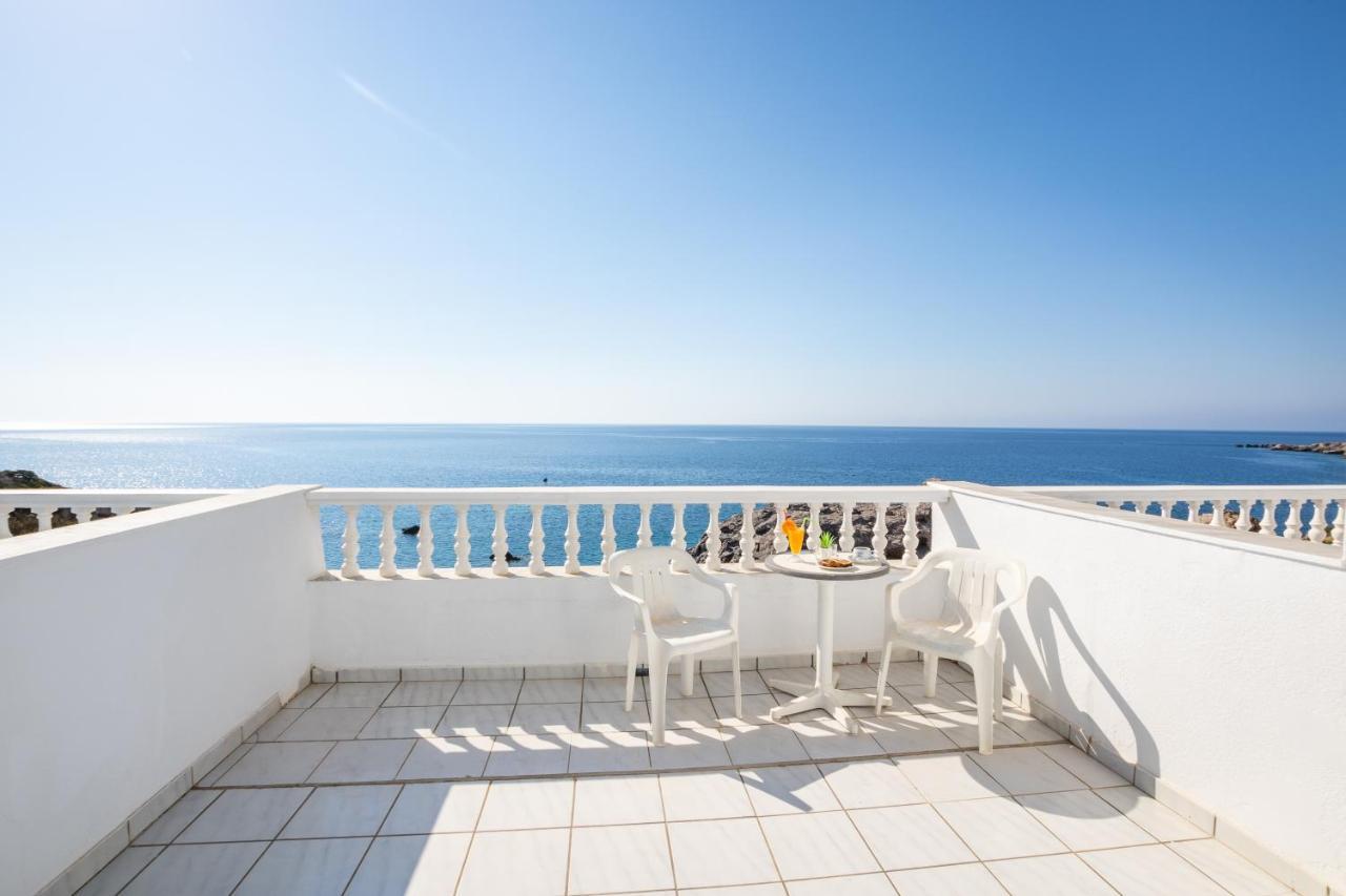 Castelia Bay Hotel Amoopi Bagian luar foto