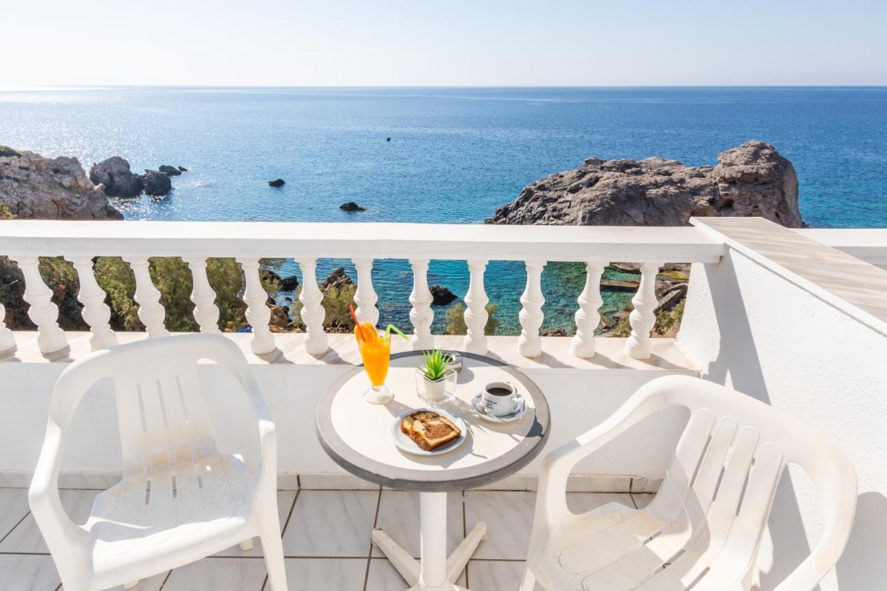 Castelia Bay Hotel Amoopi Bagian luar foto