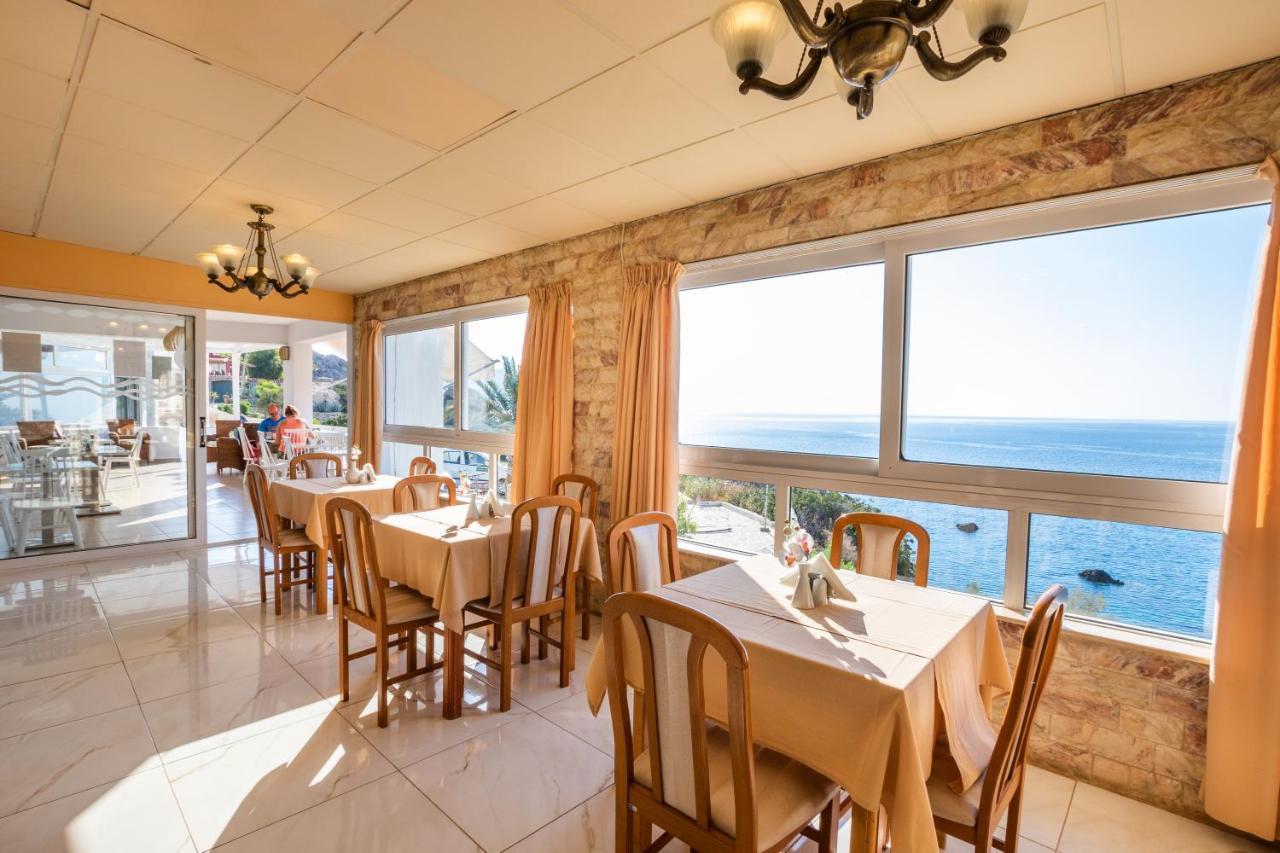Castelia Bay Hotel Amoopi Bagian luar foto