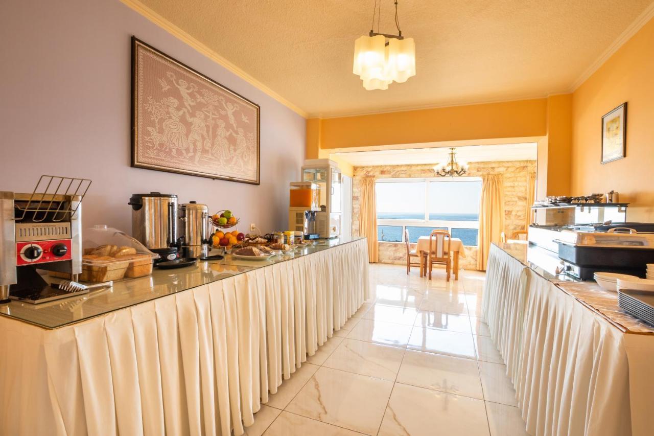 Castelia Bay Hotel Amoopi Bagian luar foto