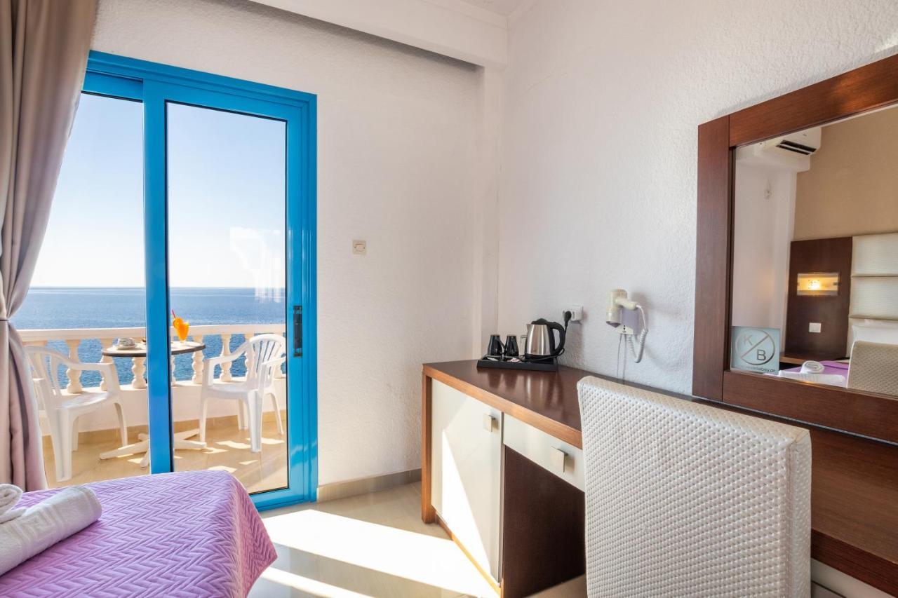 Castelia Bay Hotel Amoopi Bagian luar foto